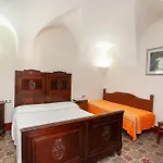 Apartament Hora Vona *