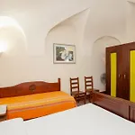 Hora Vona Orosei