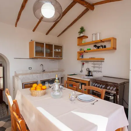 Apartament Hora Vona